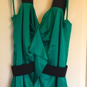 BCBGeneration Mini Emerald Cascade Dress Size M NWT Hidden Pockets